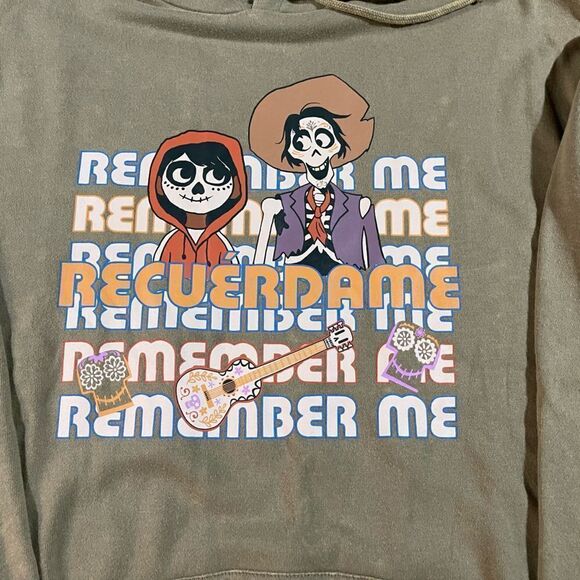 Disney Coco Remember Me Lightweight Hoodie Large NWT - Picture 4 of 14